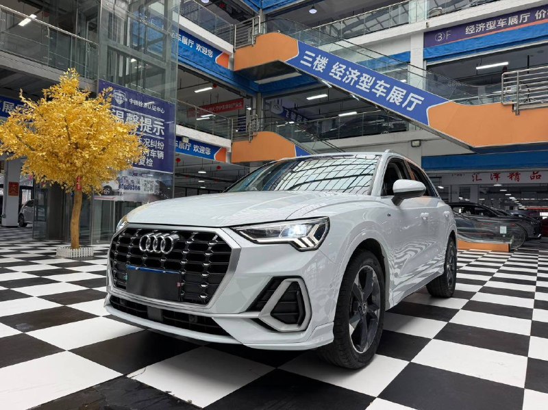 Q3 35 TFSI из Китая
